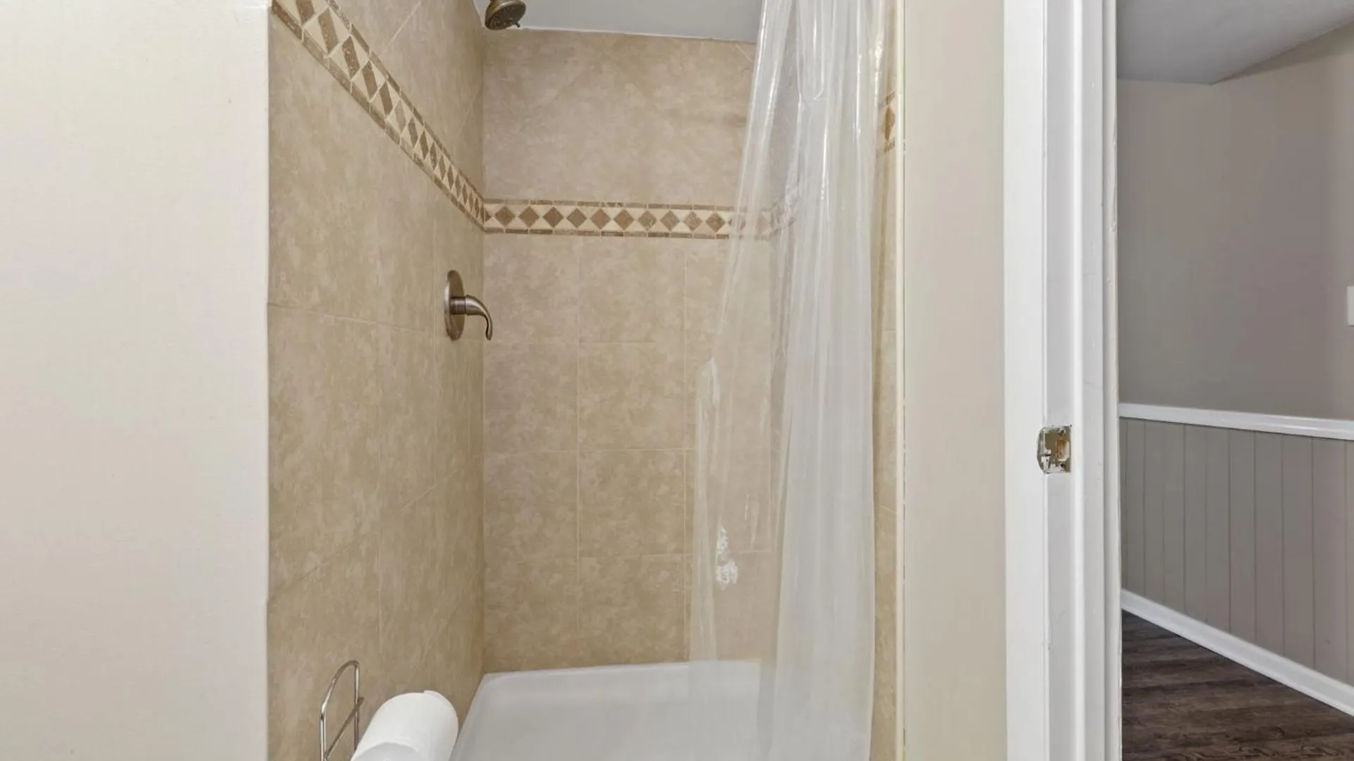Housepitality - The Woodward Park Charmer - 4Br Columbus