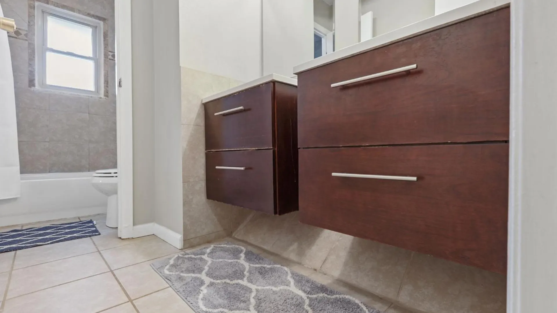 Housepitality - The Woodward Park Charmer - 4Br Columbus