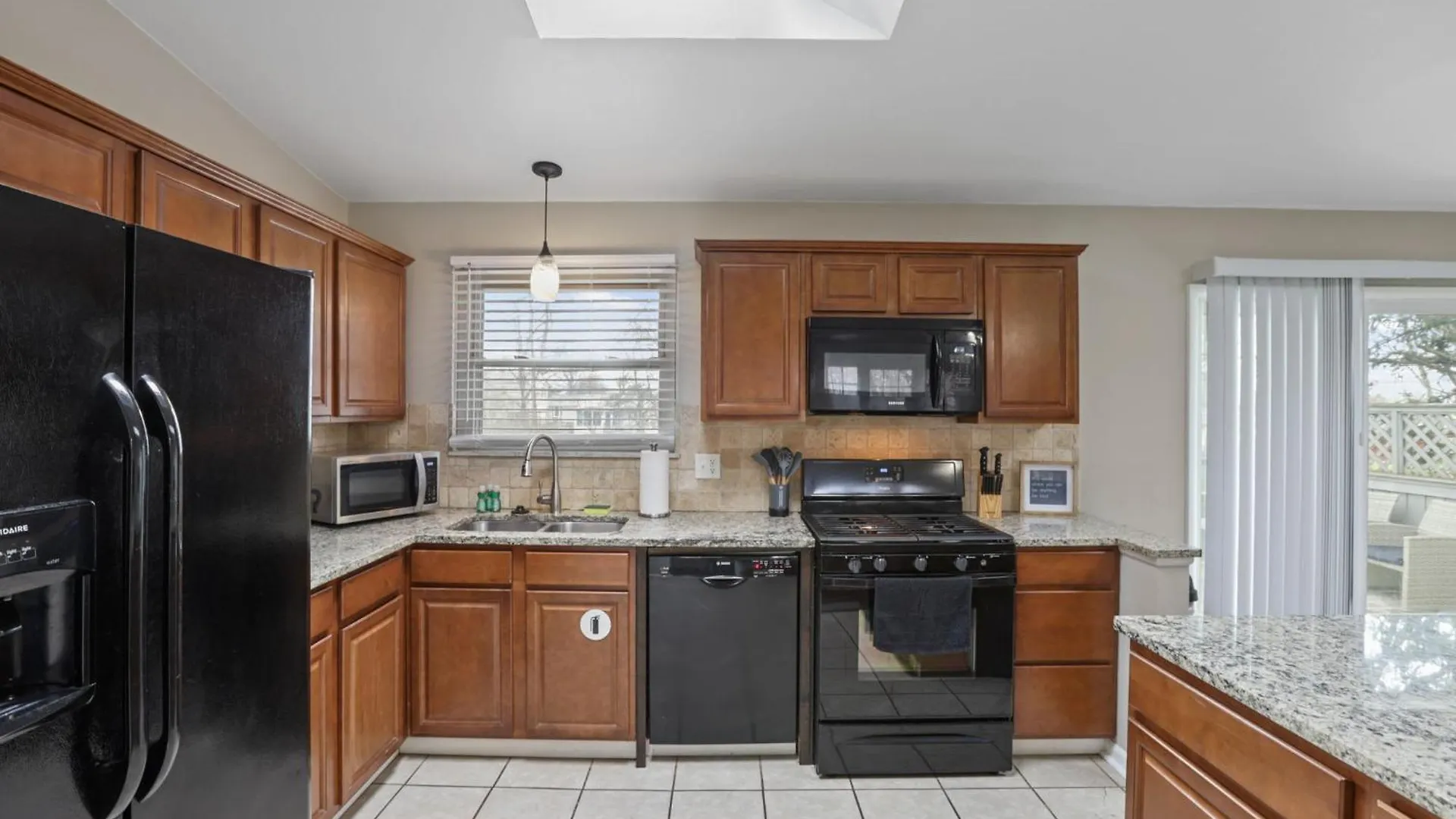 Housepitality - The Woodward Park Charmer - 4Br Columbus 0*,  USA